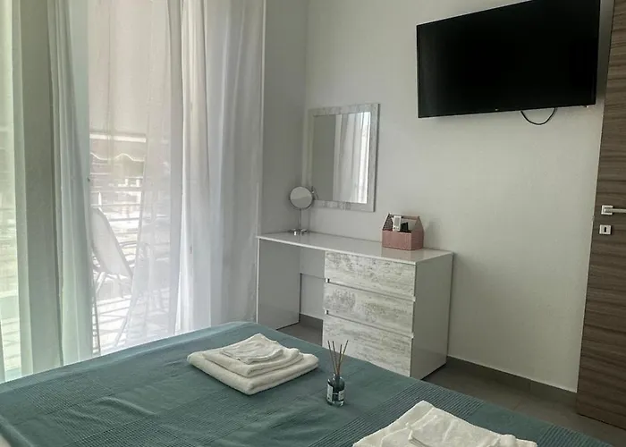 Palm Complex Calma Di Mare 公寓 *